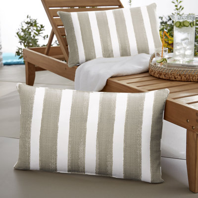 Coussin extérieur à rayures