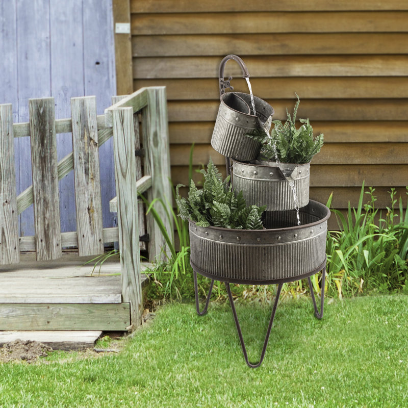 Isabelly Metal Floor Fountain