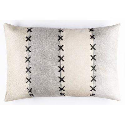  Coussin en peau de vache