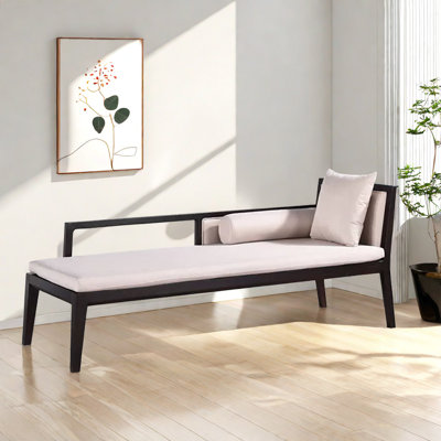 Chaise moderne en bois massif