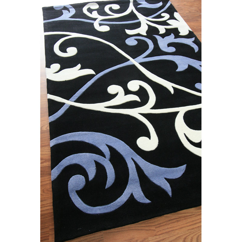 Irmine Floral Rug, 5' x 8'