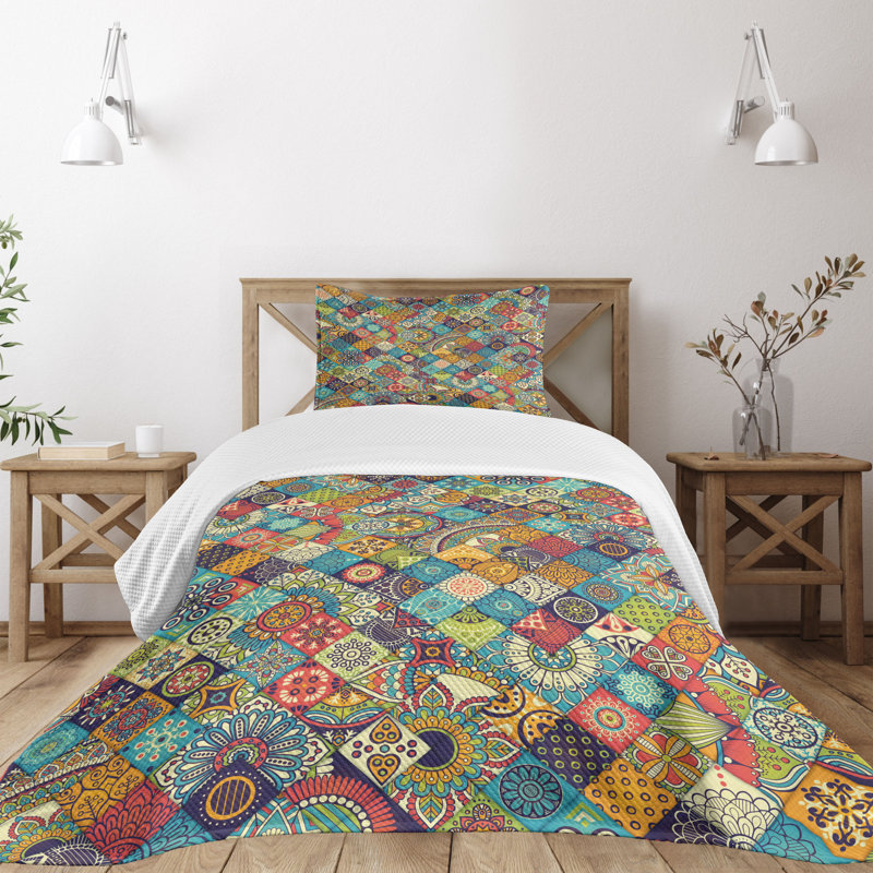Multicolor Bohemian Twin Quilted Bedspread Set with Sham