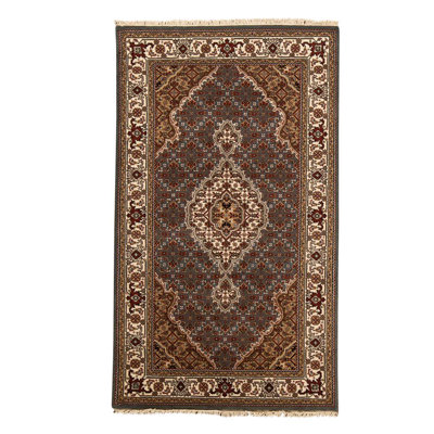 Hand Knotted Oriental Area Rug
