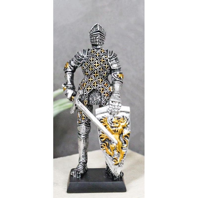 Figurines et sculptures Strader faites à la main