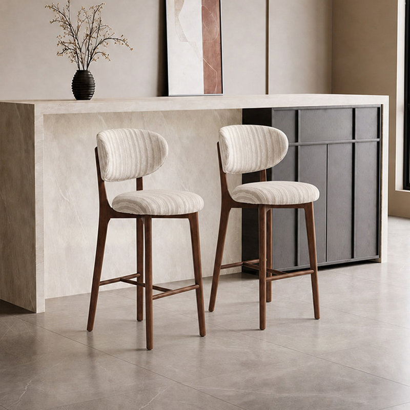 Chaises d'appoint à dossier rembourrées en noyer (lot de 8), 8, 23.62"