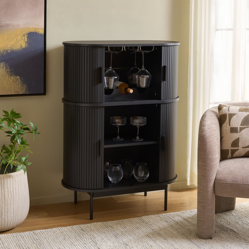 Erdwing Bar Cabinet, Black