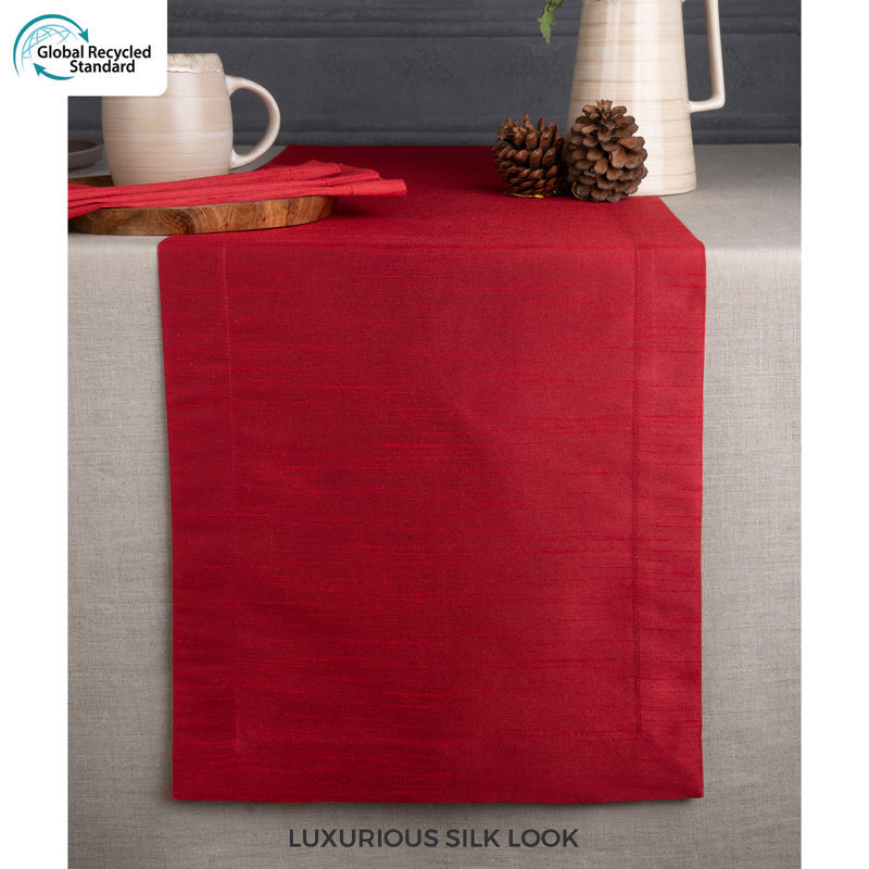 Chemin de table d'angle en soie Vegan, 60 po x 14 po, Rouge