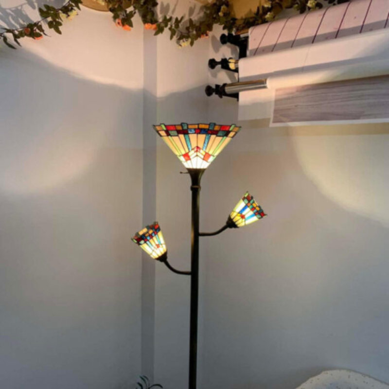 Lampe de table en verre teint Tiffany