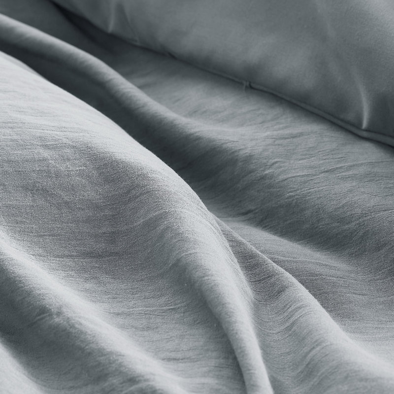Porter Soft Washed Pinch Pleated Comforter Set, Queen Comforter + 2 Standard Shams, Blue/Grey