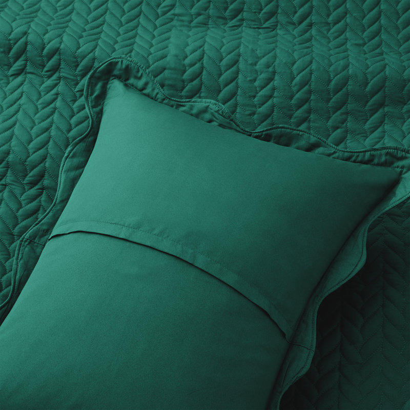 Microfiber Embossed Oversized Bedspread Set With Shams – Modern & Contemporary, Machine Washable, Dust-Resistant, Emerald