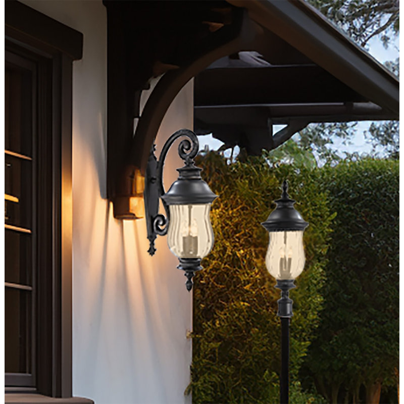 Oma Wall Light