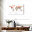 Carte du monde personnalisée «Love I Push Pin»-568212036-567373163