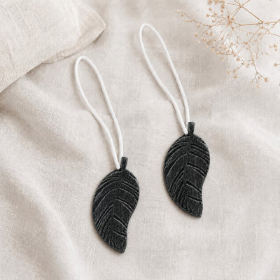 Sonora Magnetic Wooden Leaf Curtain Tiebacks