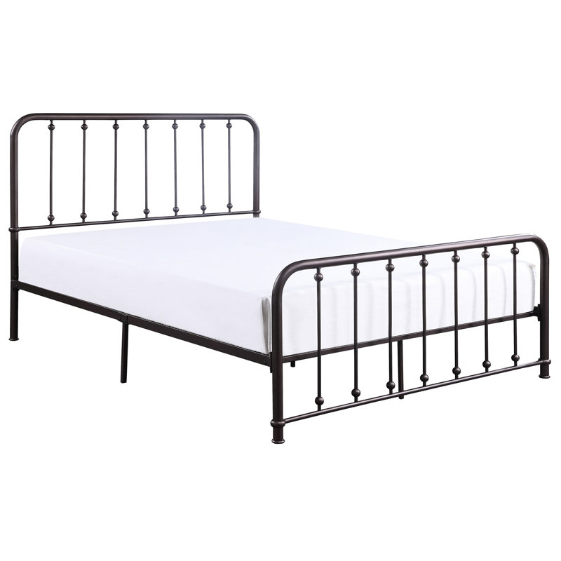 Grand lit plateforme dans la chambre à coucher, cadre en métal bronze foncé, Queen