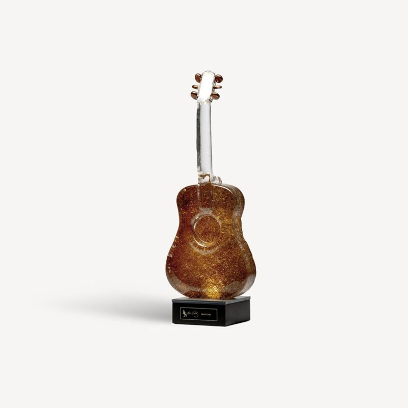 Elvis P Guitar Graceland Bronz