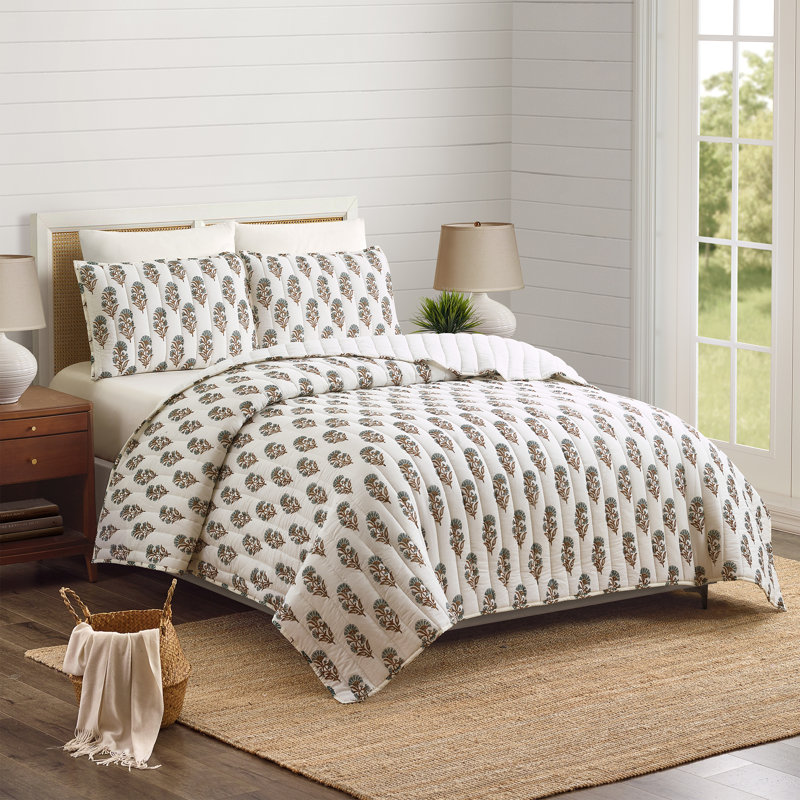 Mughal Flower Block Print 3-Piece Quilt Set, Queen Quilt + 2 Standard Pillow Shams