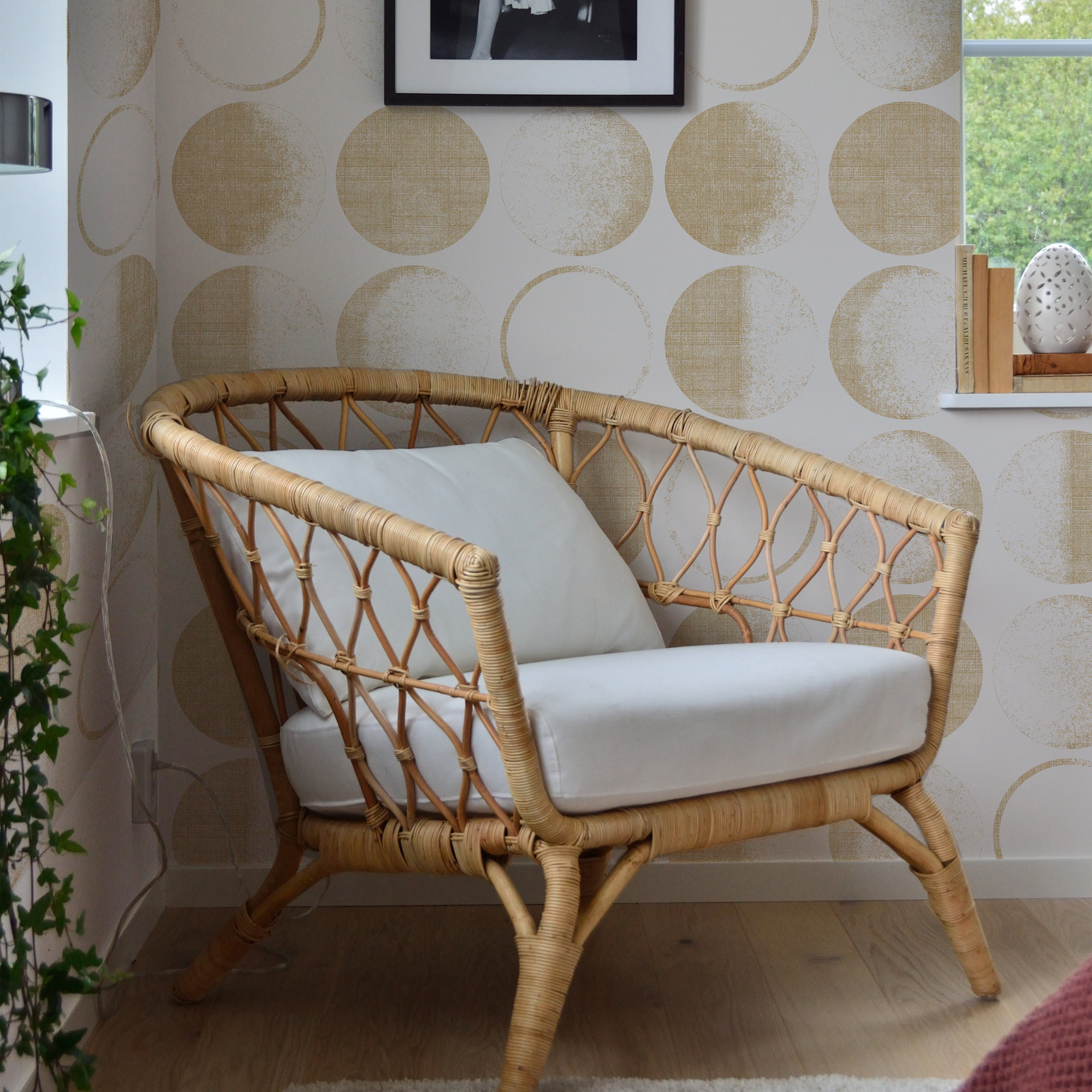 Gwendoline Moons Midnight 16.5' L x 20.5" W Peel and Stick Wallpaper Roll, Ivory 