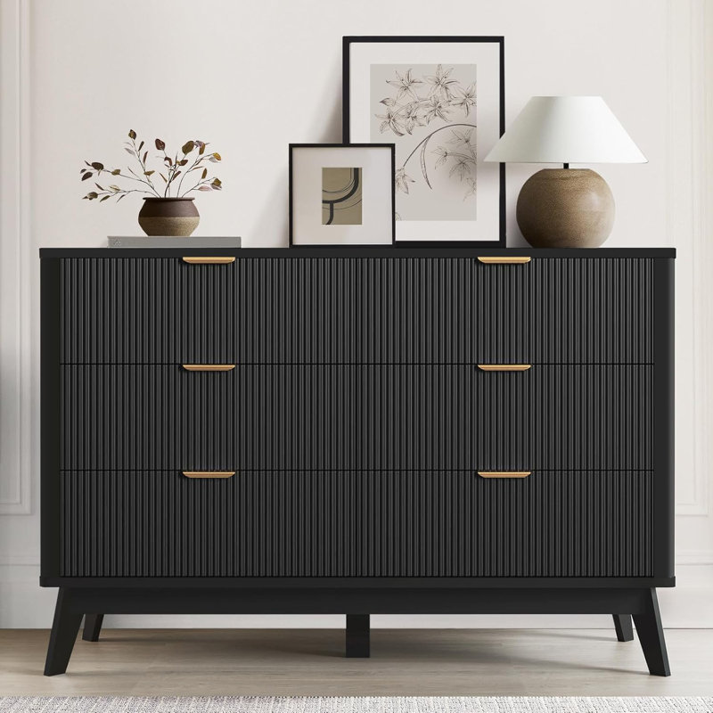 Commode 6 tiroirs cannelée en bois avec poignées en métal, Noir