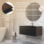 Meuble-lavabo moderne à rayures avec lavabo simple-338554066