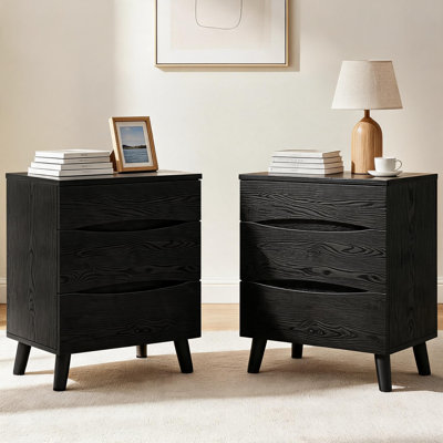 Ensemble de 2 tables de chevet avec 3 tiroirs de rangement, dimensions : 60 cm × 35 cm × 65,5 cm. Table de chevet en MDF mélaminé avec pattes réglables.