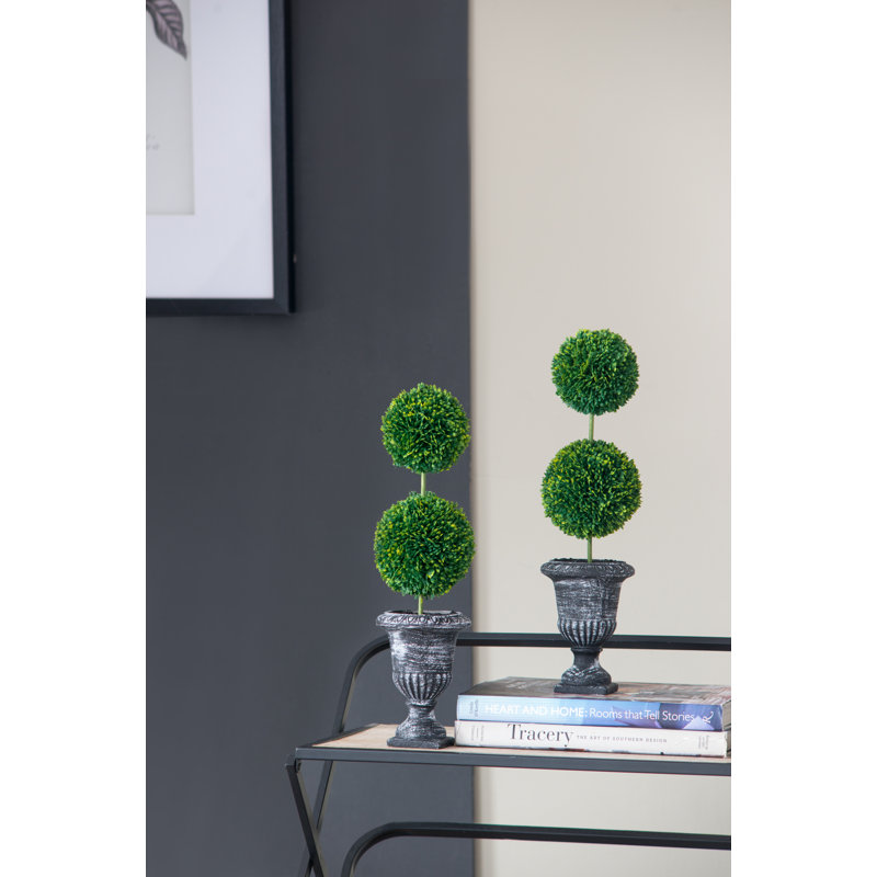15.7'' Faux Boxwood Topiary in Pot