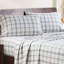 Taies d'oreiller style campagnard classique en flanelle de coton écossais-471493576-536163778
