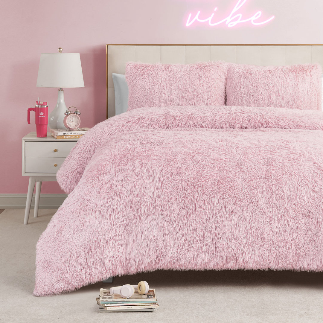Juicy Couture Shaggy Faux Fur Comforter & Shams Bedding Sets Juicy Couture 
