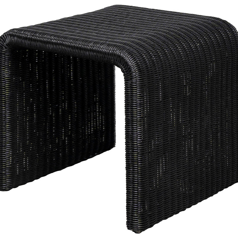 Table de bout carrée noire tissée, style rétro, idéale pour les chambres à coucher, les salons, la table à structure en U en noir, texture, ajoutant un élément élégant aux espaces