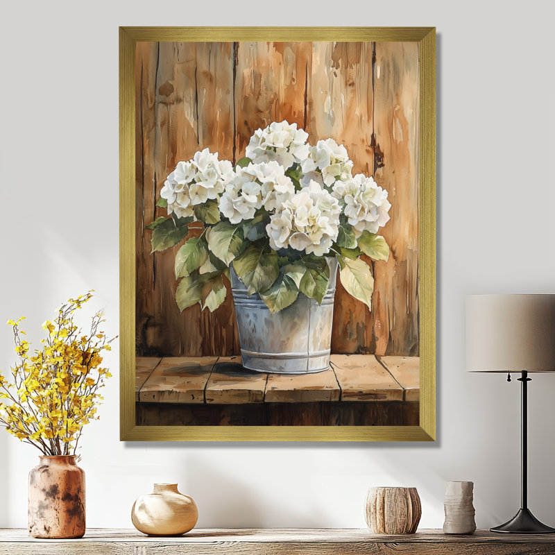«Hydrangeas On The Barn Table I», reproduction d'art sur toile florale, H 20 po x l 12 po, Doré