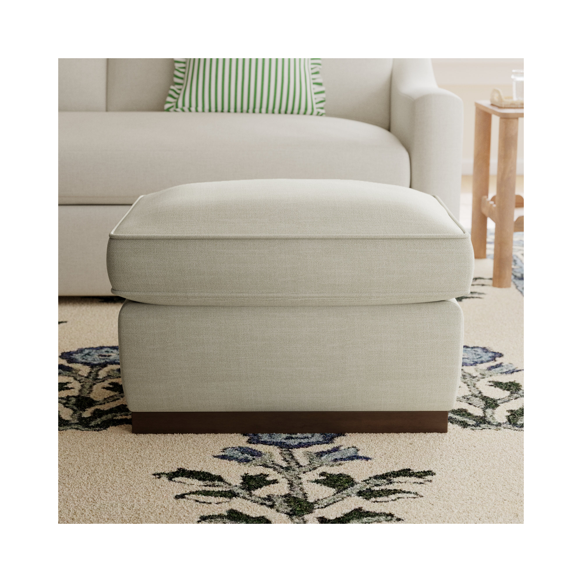 Bobbi 28'' Upholstered Ottoman, Effie Linen Performance Weave