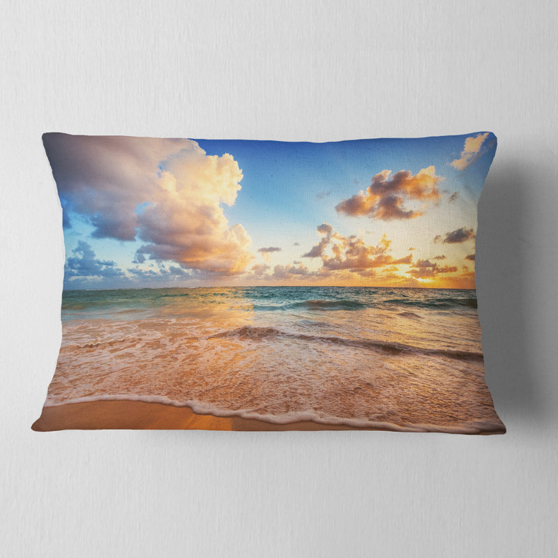 Coussin lombaire cloudscape sur plage magnifique