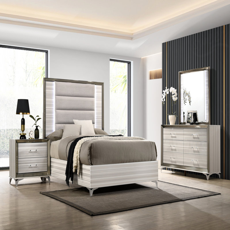 DRESSER