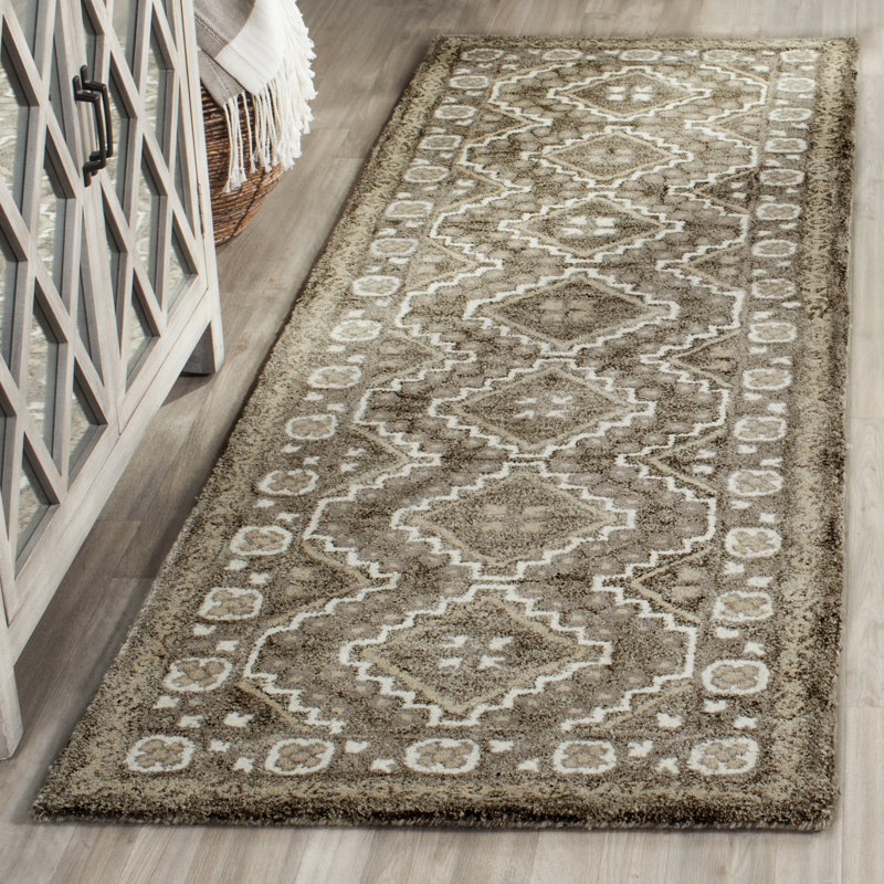 Rudra Hand Tufted Wool Southwestern Rug, Runner 2'3" x 7'