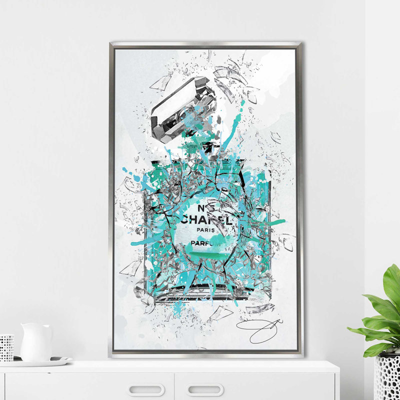 «Assez déjà» (vertical) - impression, H 63,5 po x l 39,5 po x P 2 po, Cadre flottant argent