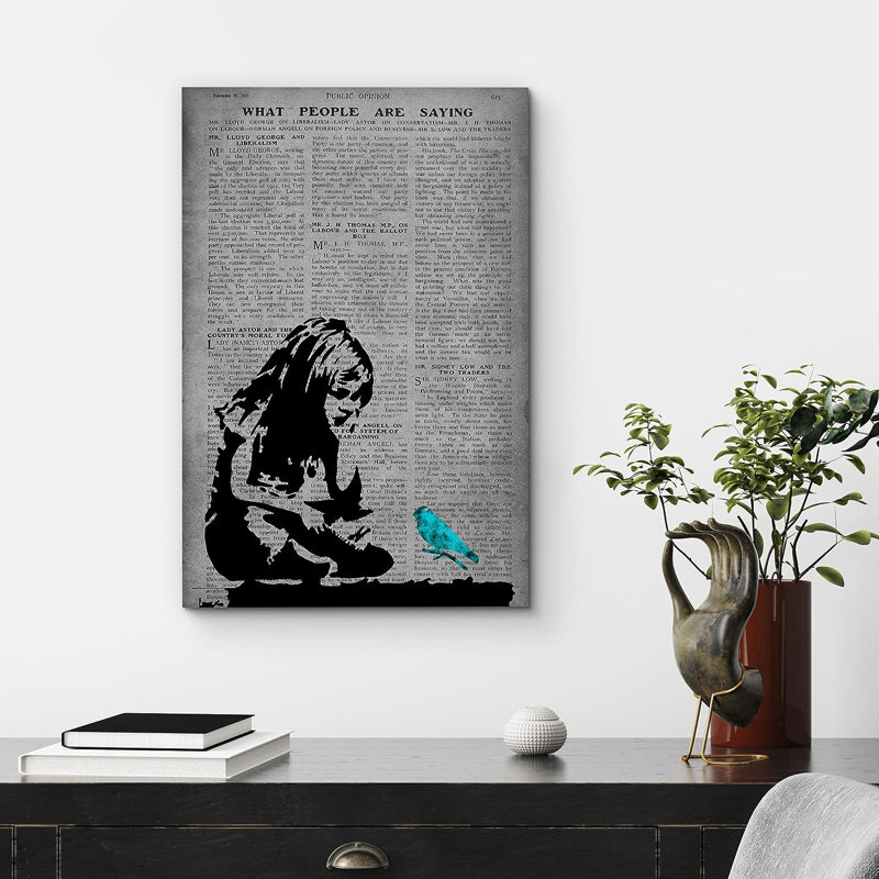 Journal Banksy Girl sur toile, Toile tendue, H 48 po x l 32 po x P 1,5 po