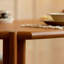 Grande table de salle à manger rectangulaire haut de gamme brune-731864437
