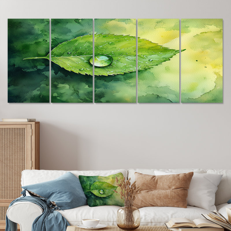 «Green Water Droplet On Lea II» - Art mural sur toile - Art mural traditionnel sur toile, H 28 po x l 60 po, 5