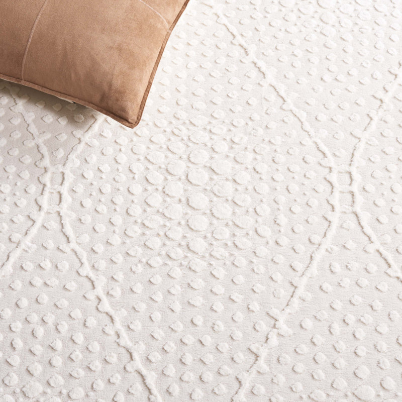 Tapis géométrique ivoire en polyester tissé à la machine, Rectangle 5 pi 3 po x 7 pi 7 po
