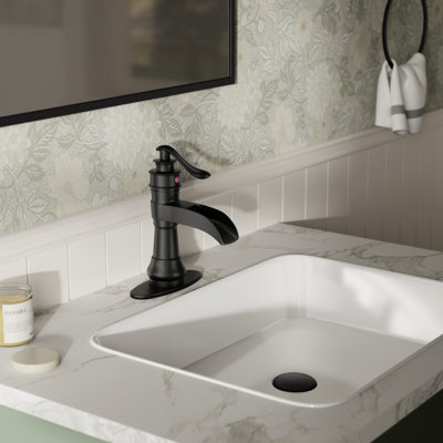 Single-handle Bathroom Faucet with Drain Assembly