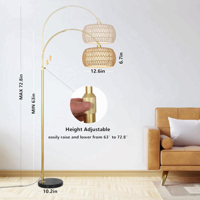 Lampe de table bohémienne en métal doré avec abat-jour arc et table d'appoint