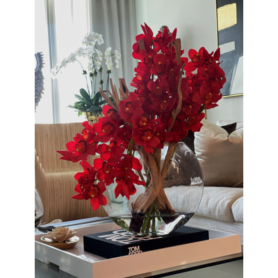 Arrangement floral orchidée dans un vase