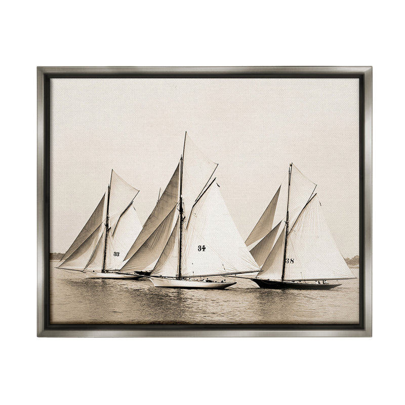 «Vintage Ship Fleet» sur, Cadre flottant gris lustré, H 17 po x l 21 po