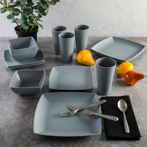 16 Piece Melamine Dinnerware Set, Service for 4 ( incomplete 12 pieces only) 