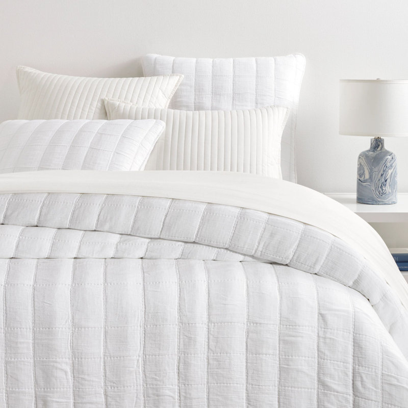 Monet White Quilted Cotton Standard Sham