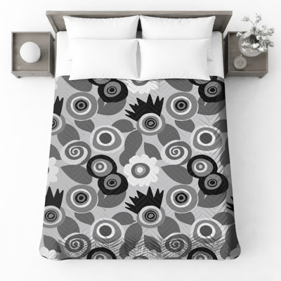 Couvre-lit matelassé à motif floral monochrome