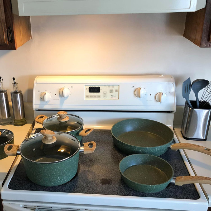 12 - Piece Aluminum Cookware Set, Green