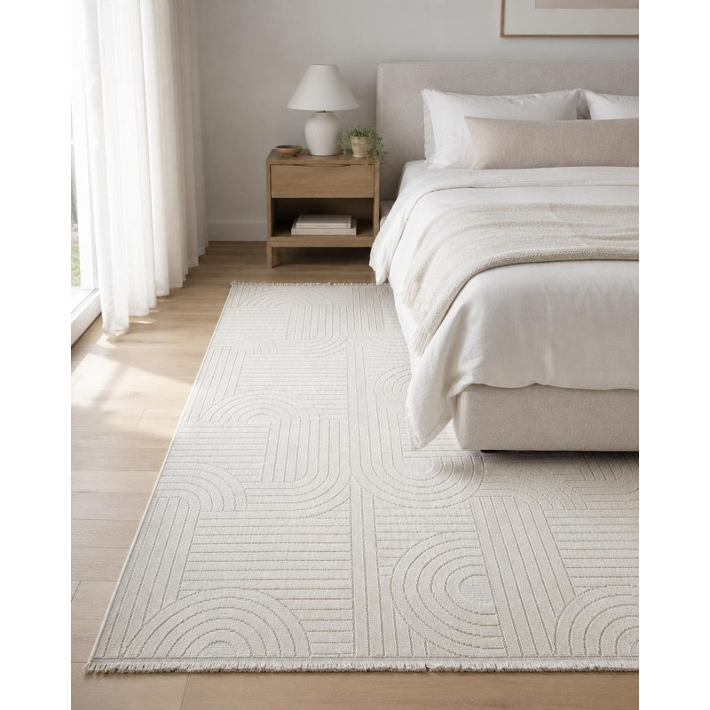 Tapis d'appoint crème à motifs abstraits et libres en polypropylène tissé à la machine, Accent — 3'3" x 4'11"