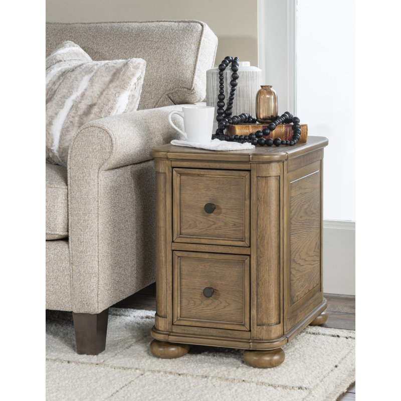 Table de chevet transitionnelle avec 2 tiroirs et prises électriques Ludlow
