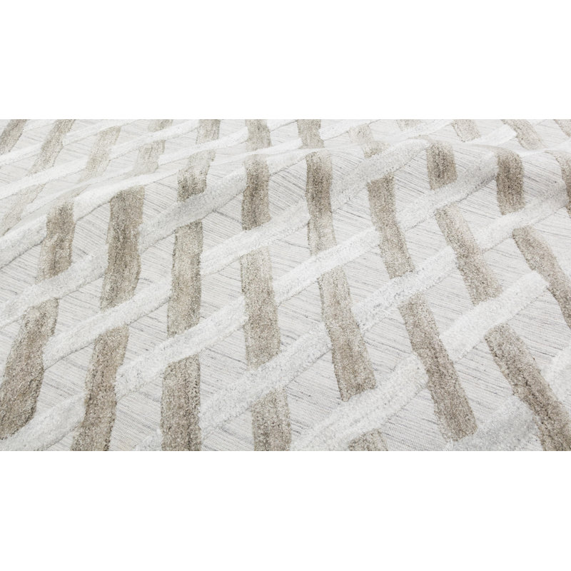 Geometric Area Rug in Gray, Rectangle 10' x 14'