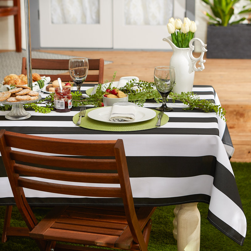 Hickox Striped Round Tablecloth